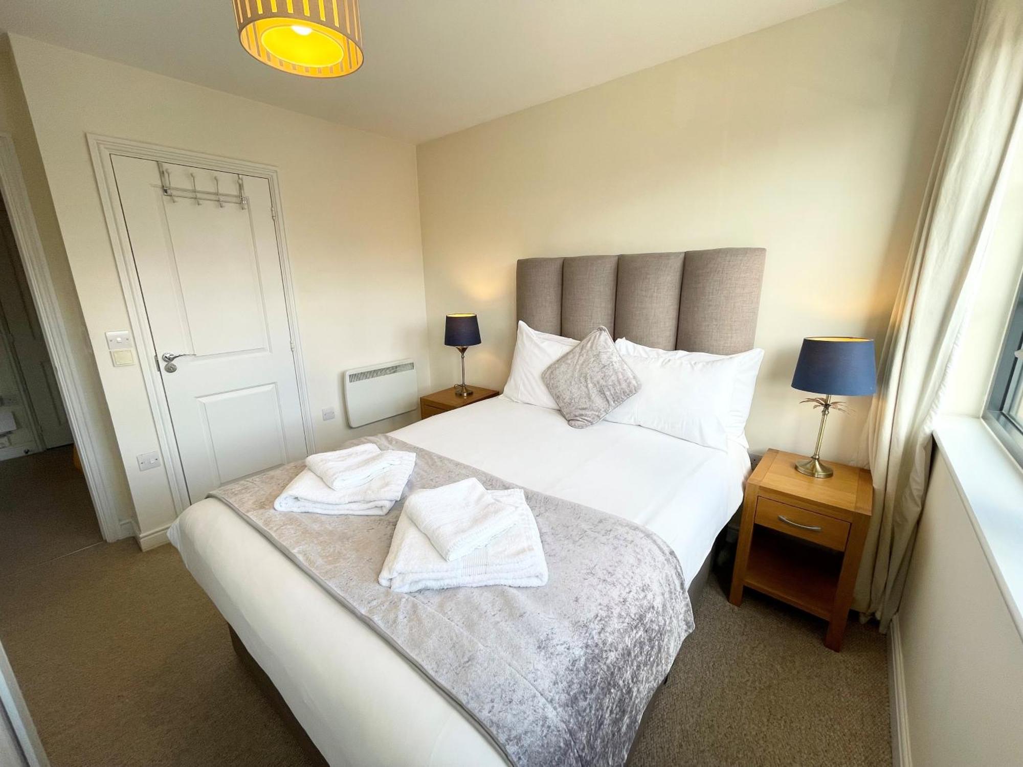 Blue Sky Apartments @Wallis Square, Farnborough Farnborough  Eksteriør bilde